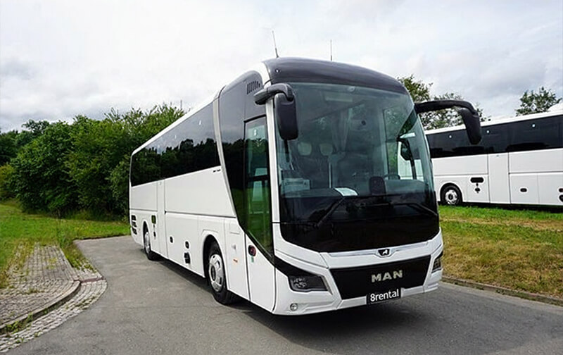 MAN Lion's Coach 49-seat touring coach, front three-quarter view